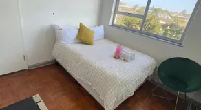 Modern rooms available close to the beach in Humewood - Image 2