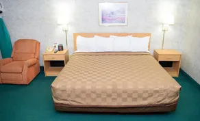 Regency Inn Perrysburg - Image 5