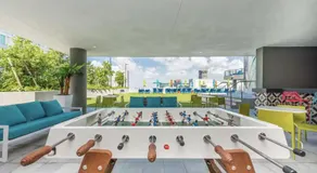 High-Rise Luxury Condo in Downtown Miami with Ocean Views - Image 5