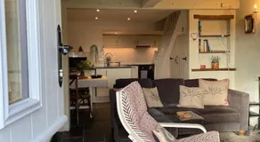 Honeysuckle Cottage - Image 3