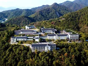 Riverside Garden Holiday Hotel - Image 5