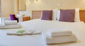 Imperial Hotel - Image 2