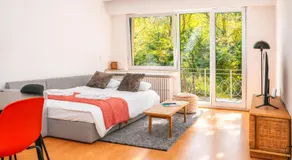 1 bedroom heart of Lux city - sleeps 5 - Image 2