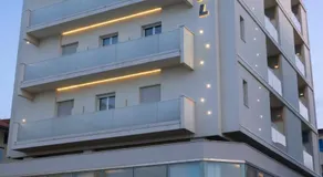 Hotel Mondial - Image 5