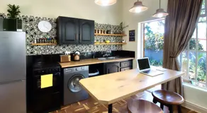 The BeeKeeper's Inn - Image 2