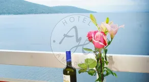 Amvrakia Hotel - Image 5