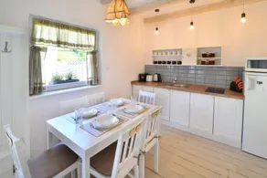 Comfortable holiday homes with a large garden - Image 5
