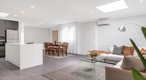 Balmain Harbour Retreat - Sydney Harbour & City Access - Image 2