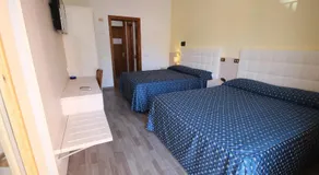 Hotel Roma - Image 2