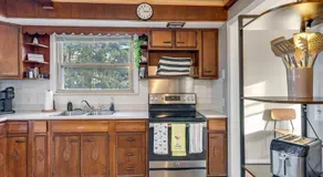 Warren County Launchpad: Pet-Friendly Lebanon Apt - Image 5