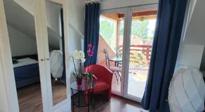 Sunshine Apartment Velence - Image 2
