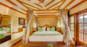 The Alpine Hotel - Image 2