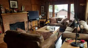 Uncle Grizz's Cabin...get intouch with nature - Image 2