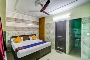 SPOT ON  Maa Gyatri guest house - Image 2