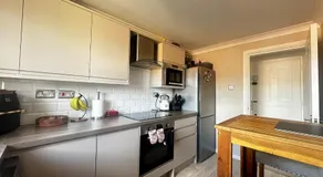 Castle View, Cosy Stay - Image 3