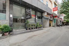 Hotel Sun Plaza - Image 3