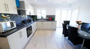 46DW Dreams Unlimited Contractor Home in Ashford - Image 2