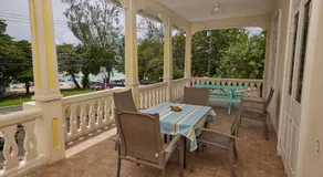 Southern Surf Beach Apartments - Image 5