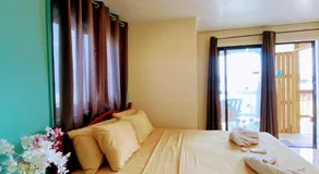 Aqua Lounge - Image 2