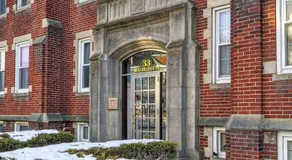 Luxe 1bd - Image 3