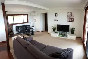 Million Dollar Views to Gold Coast - Image 1