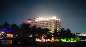 Ocean Breeze Hotel Residencies Luxury Studio Apartment - Negombo - Image 3