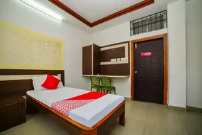 Flagship Hotel Mayur - Image 2
