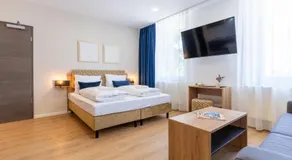 Chérisy Hotel Konstanz - Self Check-in Only - Image 2