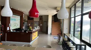 Pearl Place Hotel - Image 3