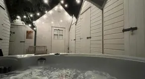 The Telephone exchange very quaint hot tub stay - Image 4