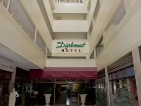 Diplomat Hotel - Image 2