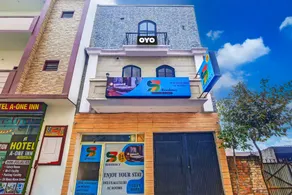 Hotel O S Residency - Image 5