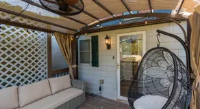 Clean Luxurious Retreat, Parking, Restaurants, Near New Hope. <1mile Del river  - Image 4