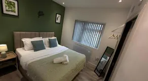 124A The Luxury Suite 1st floor modern apartment - Image 2