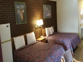 Americas Premier Inn - Image 5