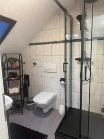Geräumige Mansardenwohnung - Image 2