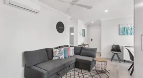 Bay Village - Shoal Bay Apartments - Image 3