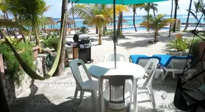 HUMBLE / DROIT SUR LA PLAGE / EN CONDO-HOTEL / 0. 6mi DIRT ROAD POUR Y ARRIVER - Image 4