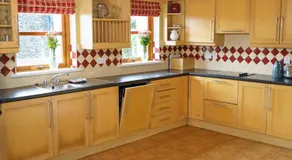 Dingle Courtyard Holiday Homes 3 Bed Sleeps 6 - Image 4