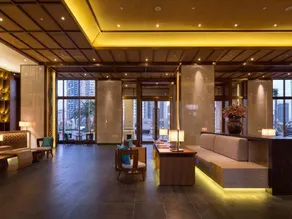 21° Holiday Hotel - Image 3