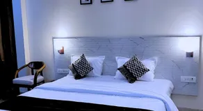 Cassava Stay - Near Rajendra Place & BLK Hospital - Image 2