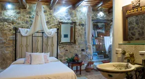 Kouriton House - Image 2