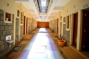 Saboti Hotel - Image 3