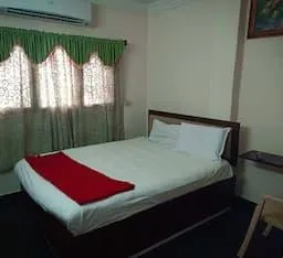 Hotel Sri Pranams International - Image 5