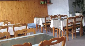 Touring Hotel - Image 3