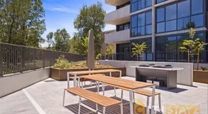 Lavish in Lyneham - 2BD 1Bth Apt - Image 4