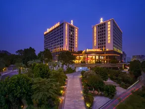Venus Royal Hotel Shenzhen International Exhibition Center - Image 4