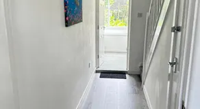 Cozy Family House 10 min from Manchester Airport - Image 5