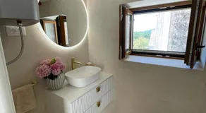 Monte Cristo Wines & Rooms - Image 4