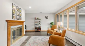 40 Spacious Sleek Cozy - Image 5